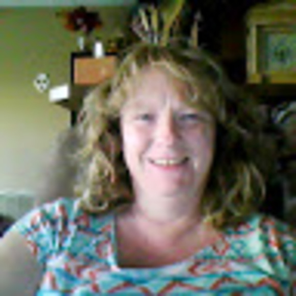 Meet your Posher, Darleena - Picture 1 of 1